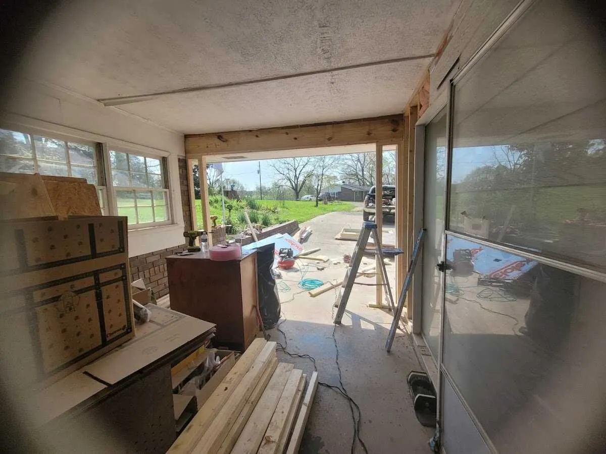 Air movers and dehumidifier for Water Mitigation Services in Roosevelt